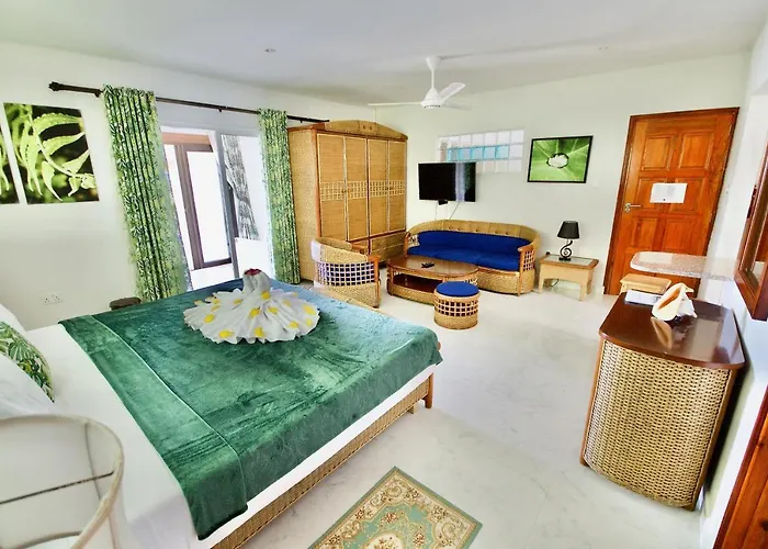 Hotels in Baie Sainte Anne
