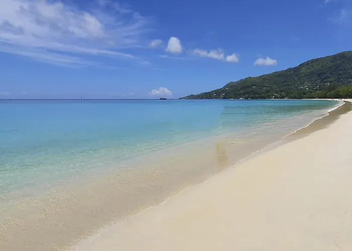 Casino Hotels in Beau Vallon (Mahe) near Seychelles National Botanical Gardens
